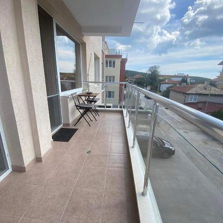 Апартамент Sumi Varna Exterior photo